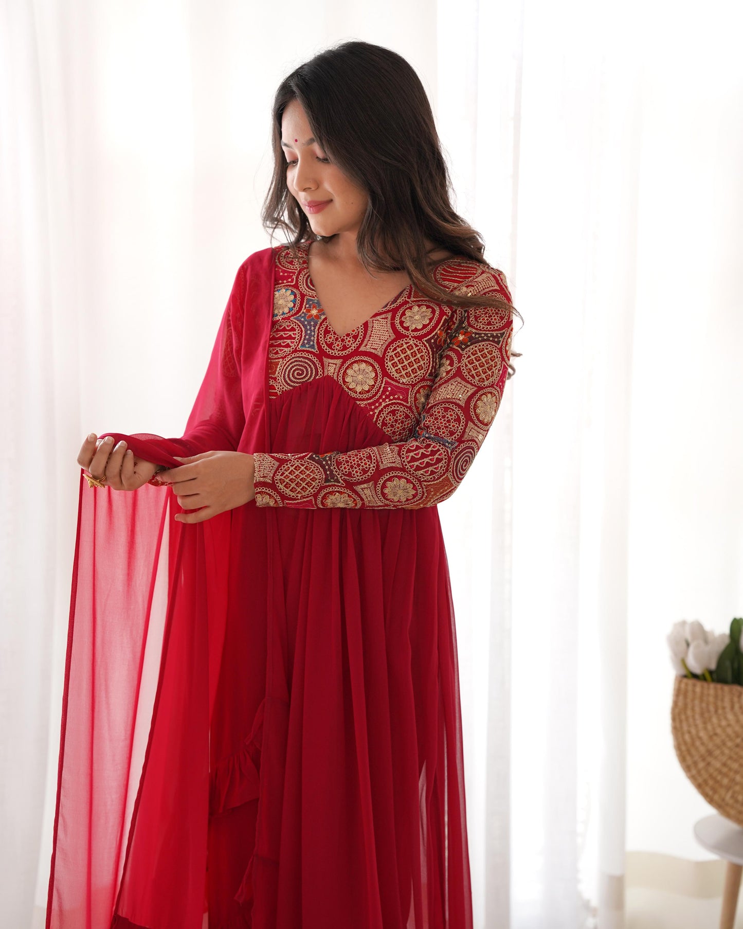 NEW NAIRA,ALIA CUT FIT EMBROIDERY KURTA WITH DUPPTA SET