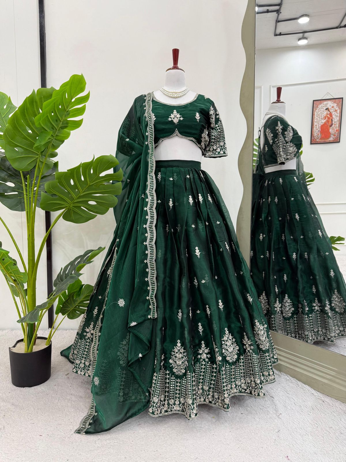 Now Treding Wedding Especial Lehenga Set