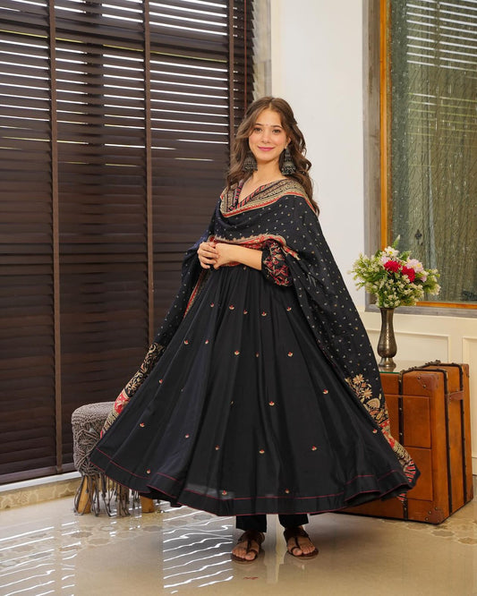 Grand Chinnon Silk Black Color Anarkali suit set