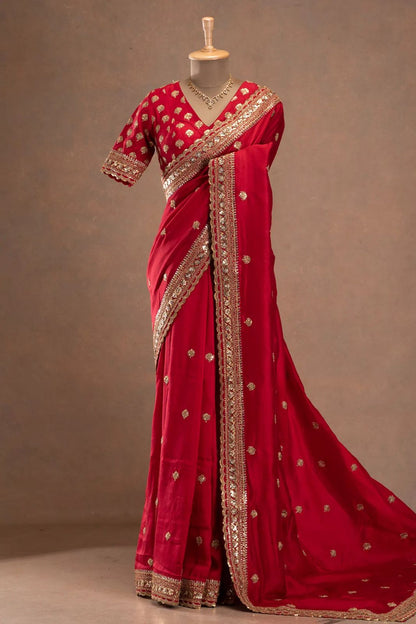 Elegant Bridal Look Wedding Saree